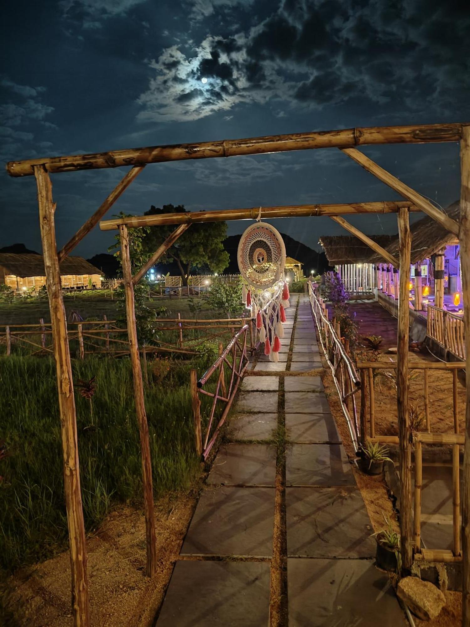 Hotel The Sundown Hampi Zewnętrze zdjęcie