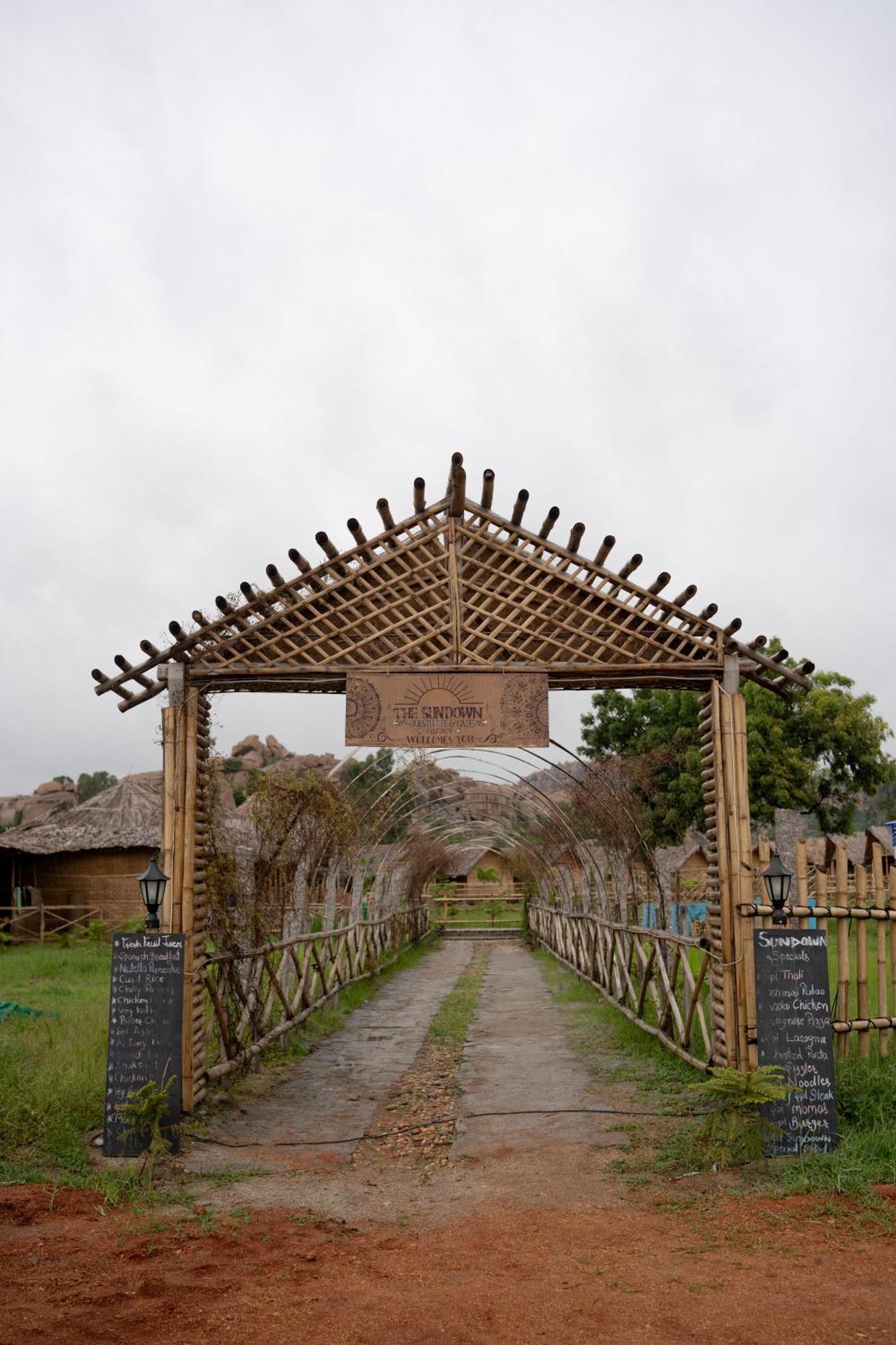 Hotel The Sundown Hampi Zewnętrze zdjęcie